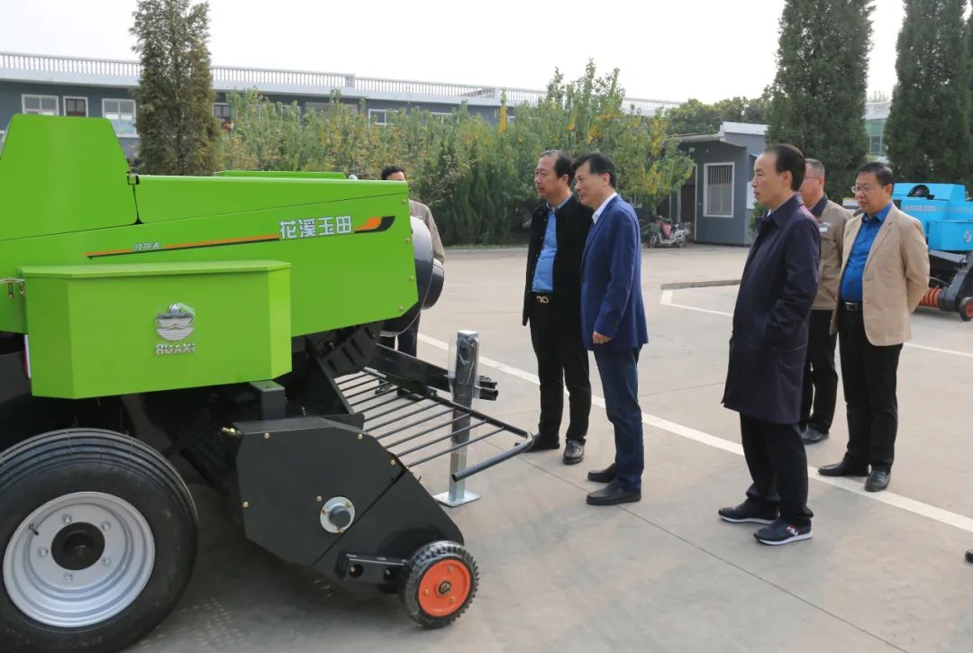省農(nóng)業(yè)機(jī)械技術(shù)中心主任、黨委書記凌中南一行蒞臨花溪科技調(diào)研